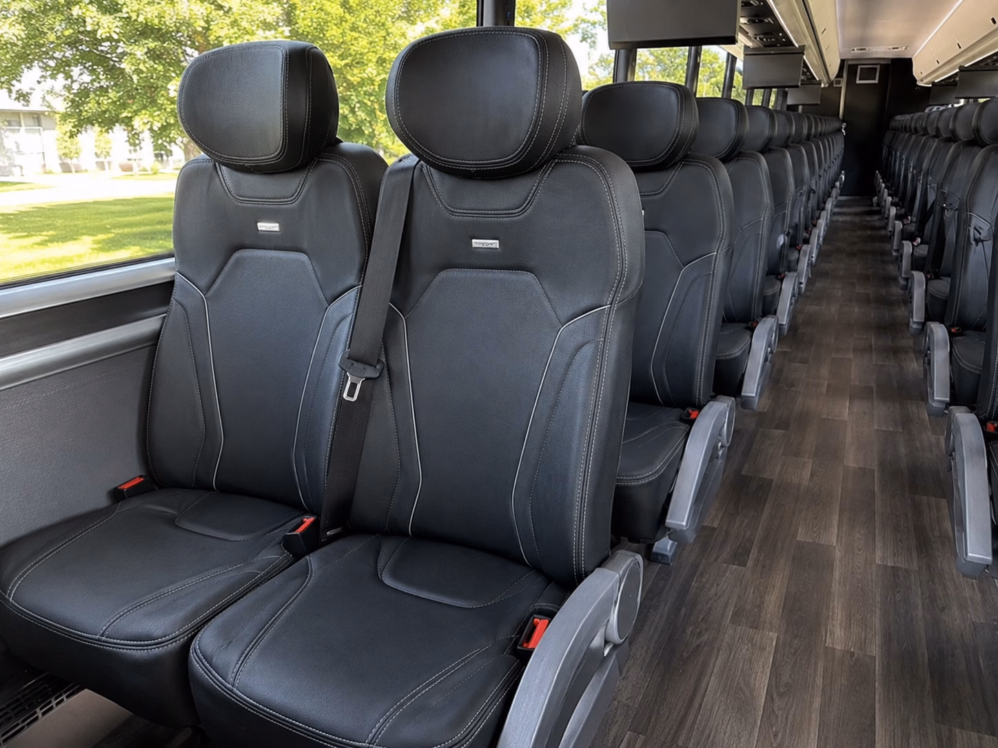 sonoma and carneros wine country buses from vallejo