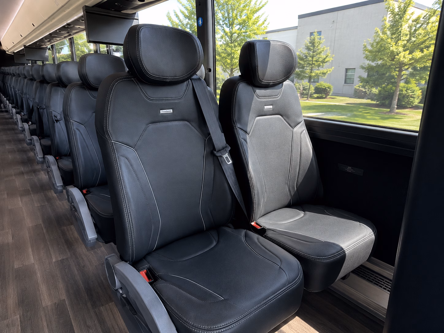 whatever your group size there s a wine tour bus for your vallejo trip